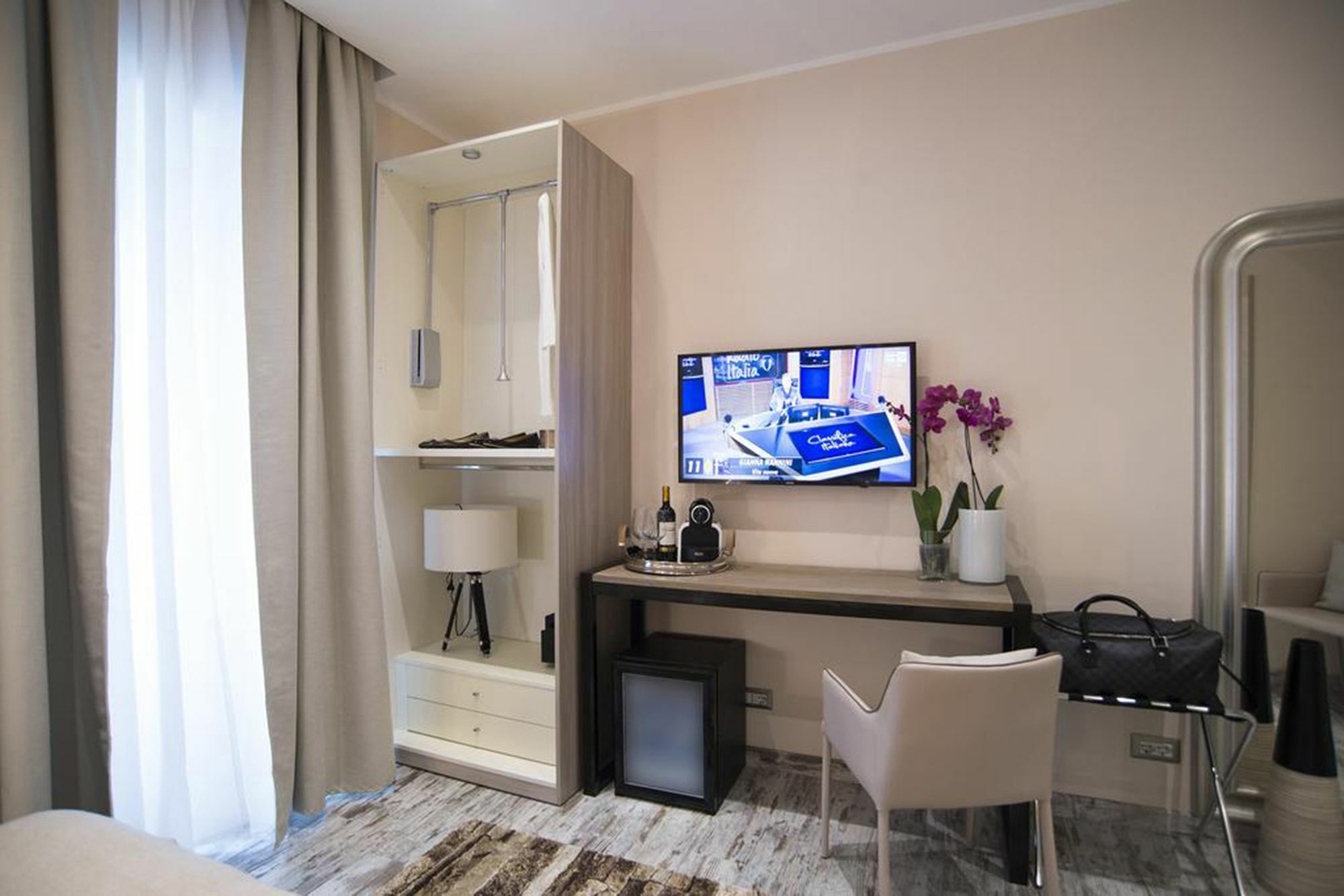 Colonna 18 By Ghor Hotel Rome Exterior photo
